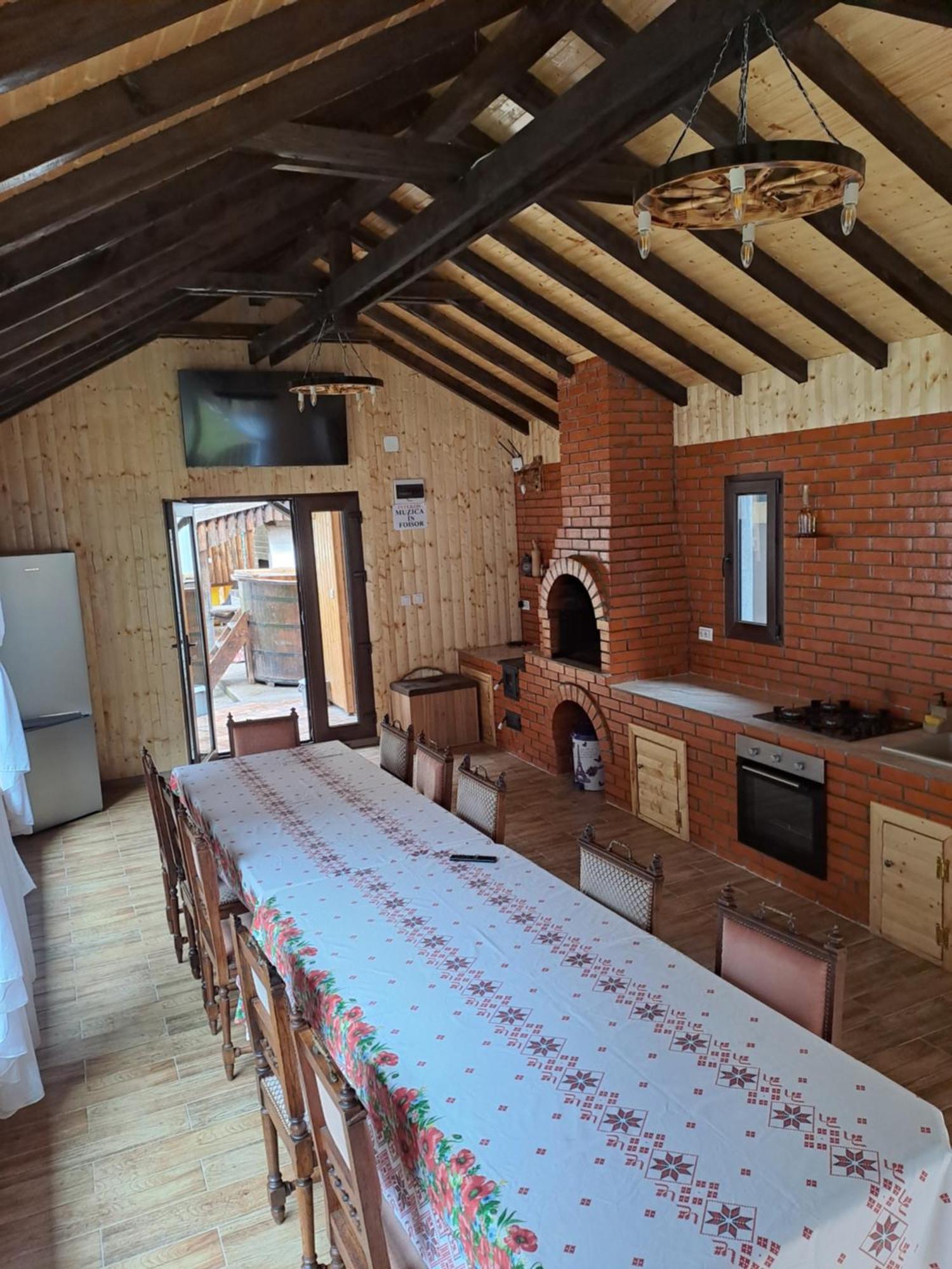 فيلا Casa Raul Rucăr المظهر الخارجي الصورة